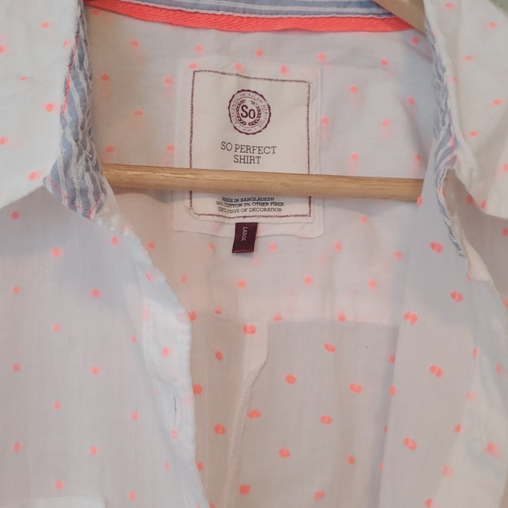 Clothing - Picture 2 of 5